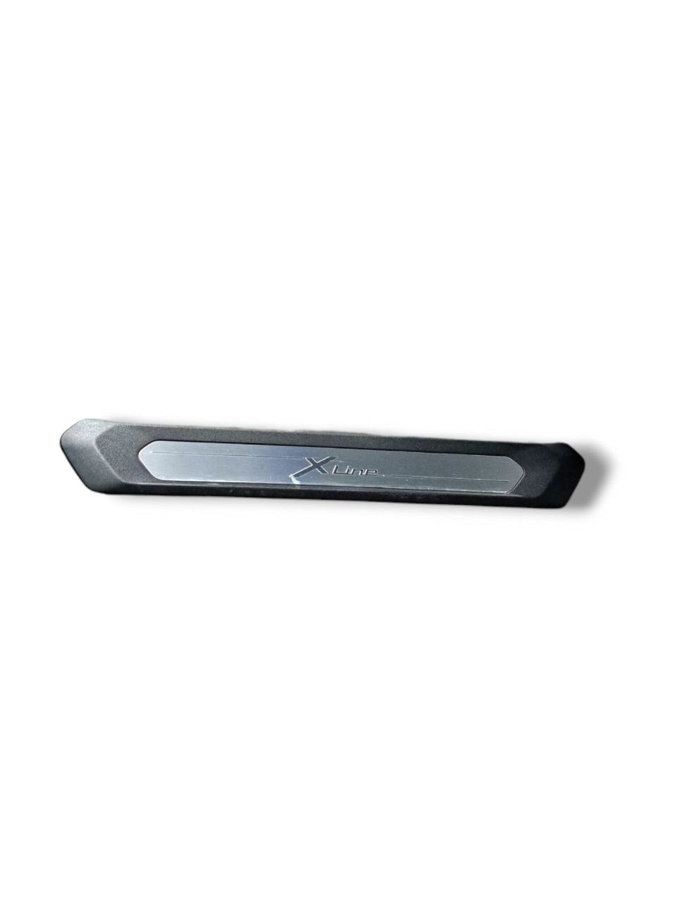 Battitacco anteriore destro o sinistro Bmw X3 G01 (2017>) COD:7410012-03