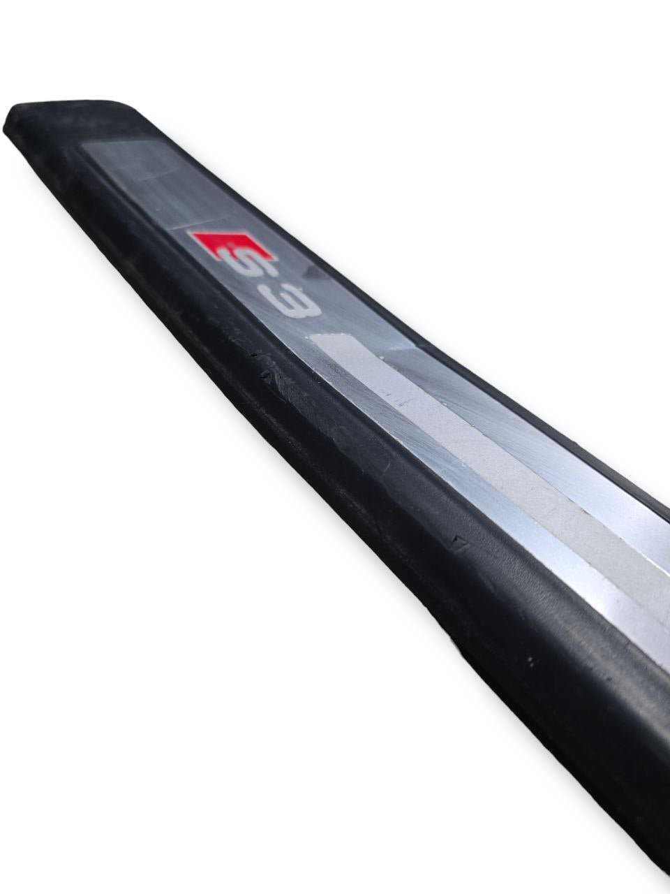 Battitacco Destro Audi A3 / S3 8P (2005-2013) Cod : 8P3853492G 3 Porte