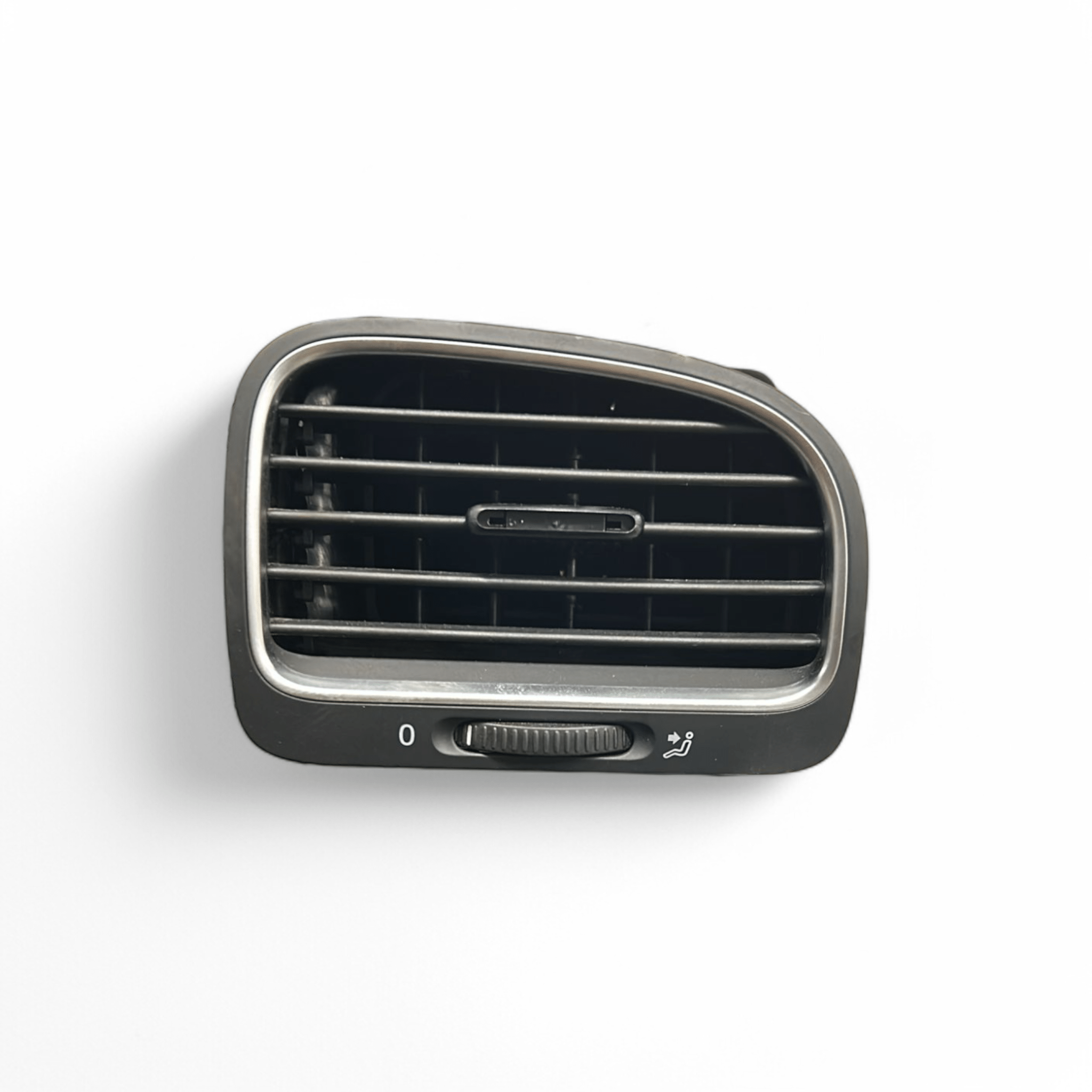 Bocchetta Aria Cruscotto Destra Volkswagen Golf VI cod:5K0819704 (2008 > 2012)