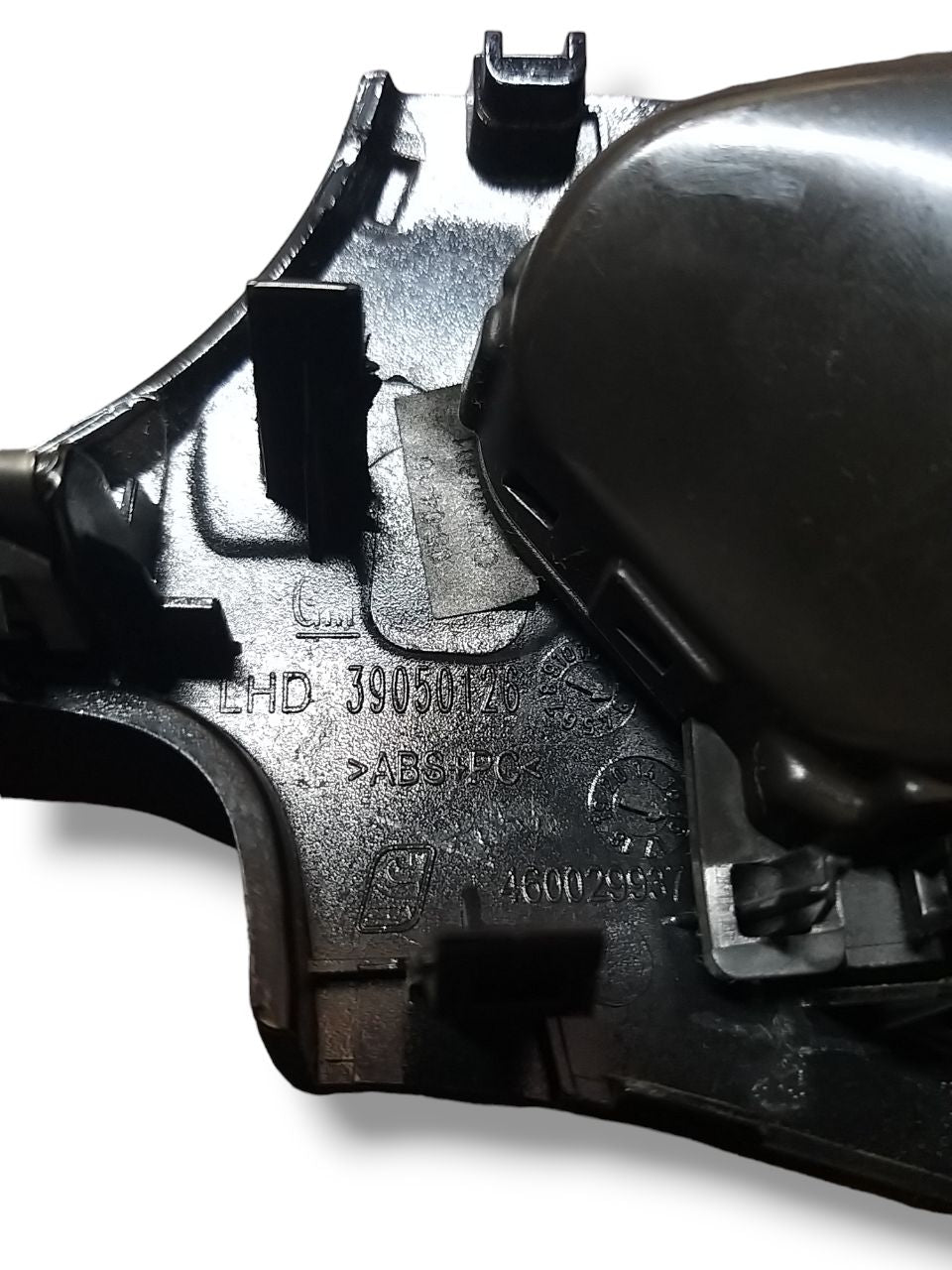 Bocchetta Aria Sinistra Opel Corsa E Cod : 39050126