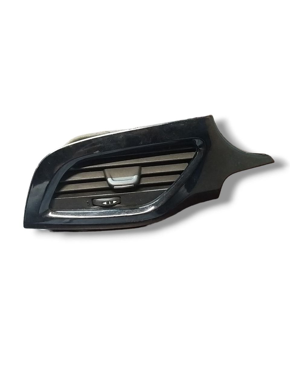 Bocchetta Aria Sinistra Opel Corsa E Cod : 39050126