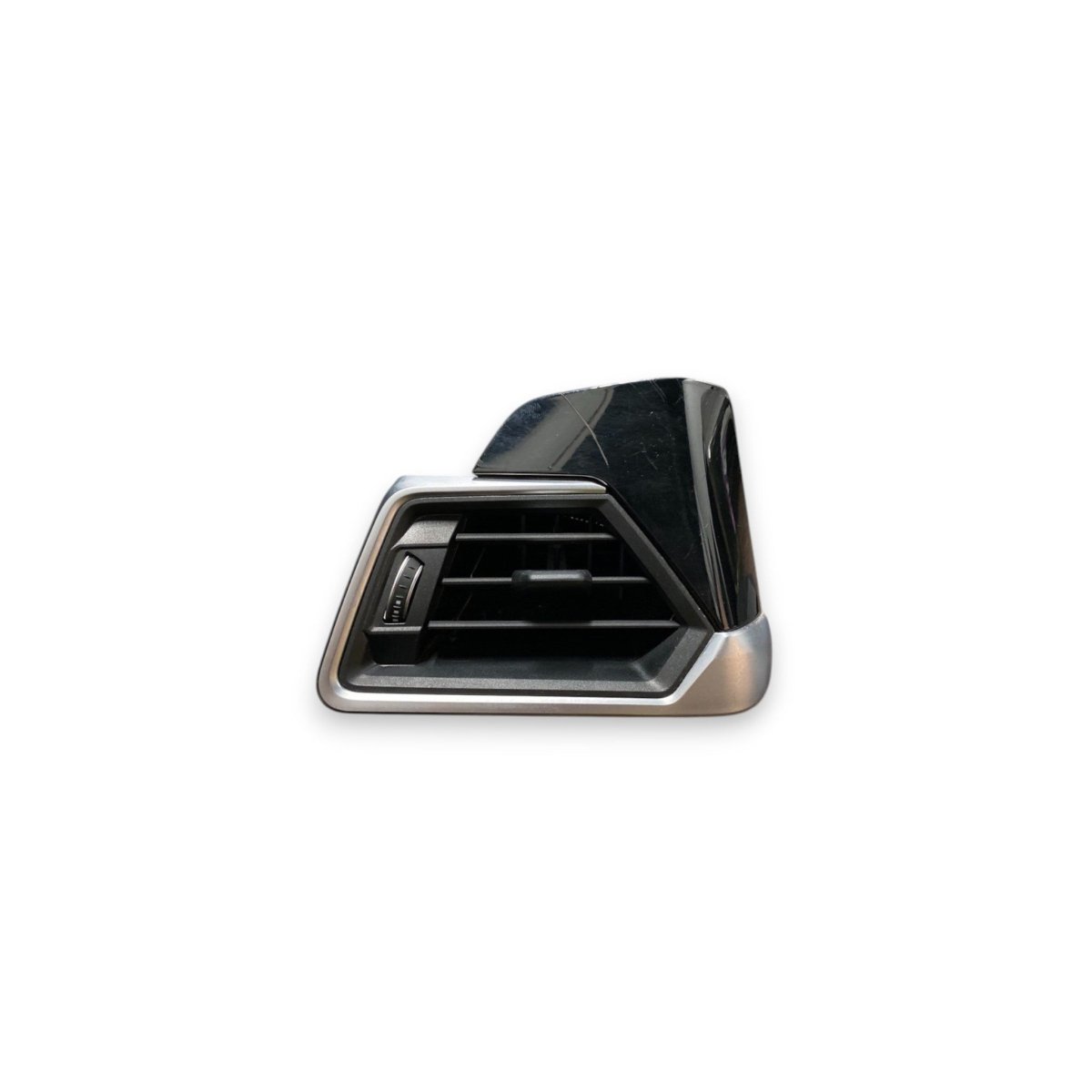 Bocchetta aria sinistra (sx) bmw serie 4 gran coupé Cod: 6805796 (2020-)