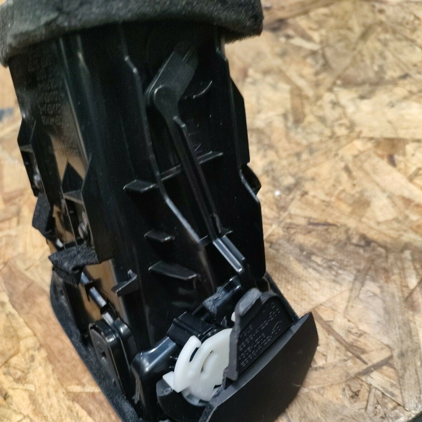 Bocchetta Presa Aria Anteriore Sinistra Nissan X-Trail T32(13-20) E989-5311-100