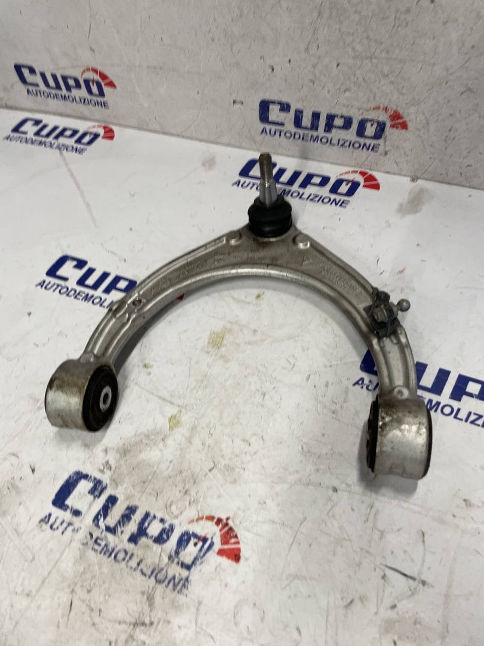 Braccio di controllo superiore anteriore destra Porsche Panamera 970 (3.0) 97034115101
