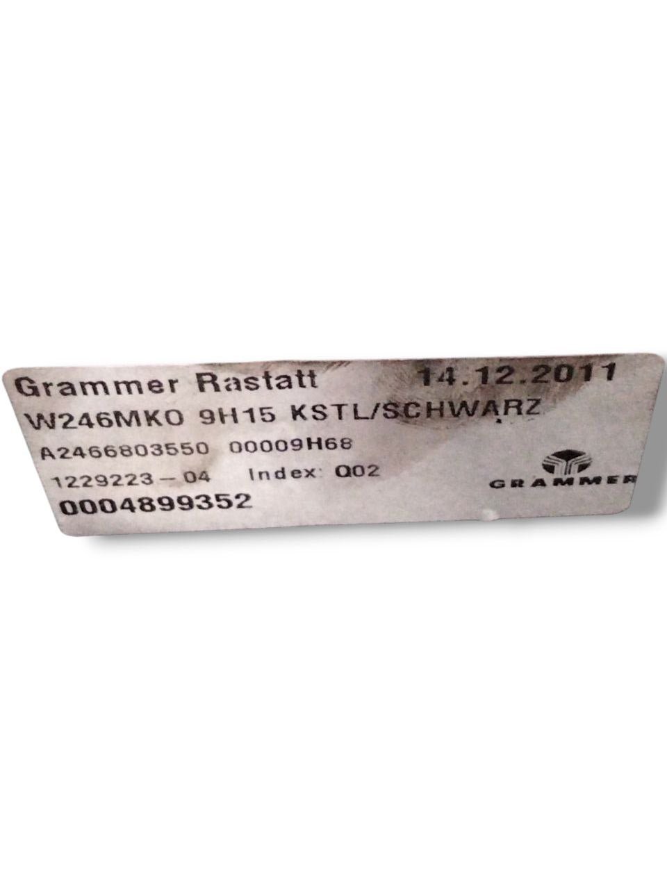 Bracciolo + Tunnel centrale Mercedes-Benz Classe B w246 ( 2011 - 2018 ) cod.A2466803550
