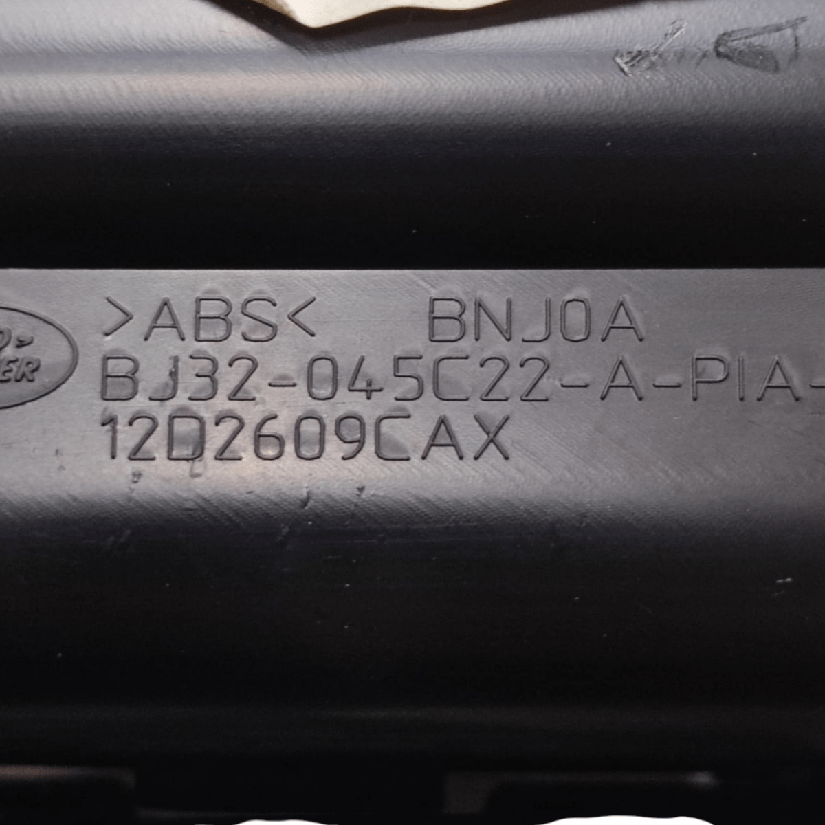 Bracciolo + tunnel centrale range rover evoque cod: bj32045c22 (2011-2018)