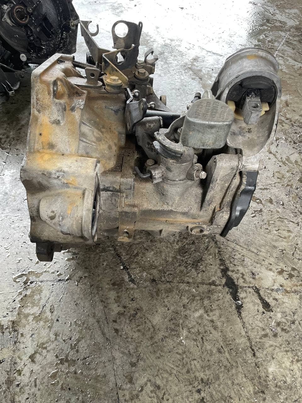 Cambio manuale 5 marce Volkswagen Polo 9N (2004) / Seat Ibiza 2002-2009   1.4 tdi  02j301107d