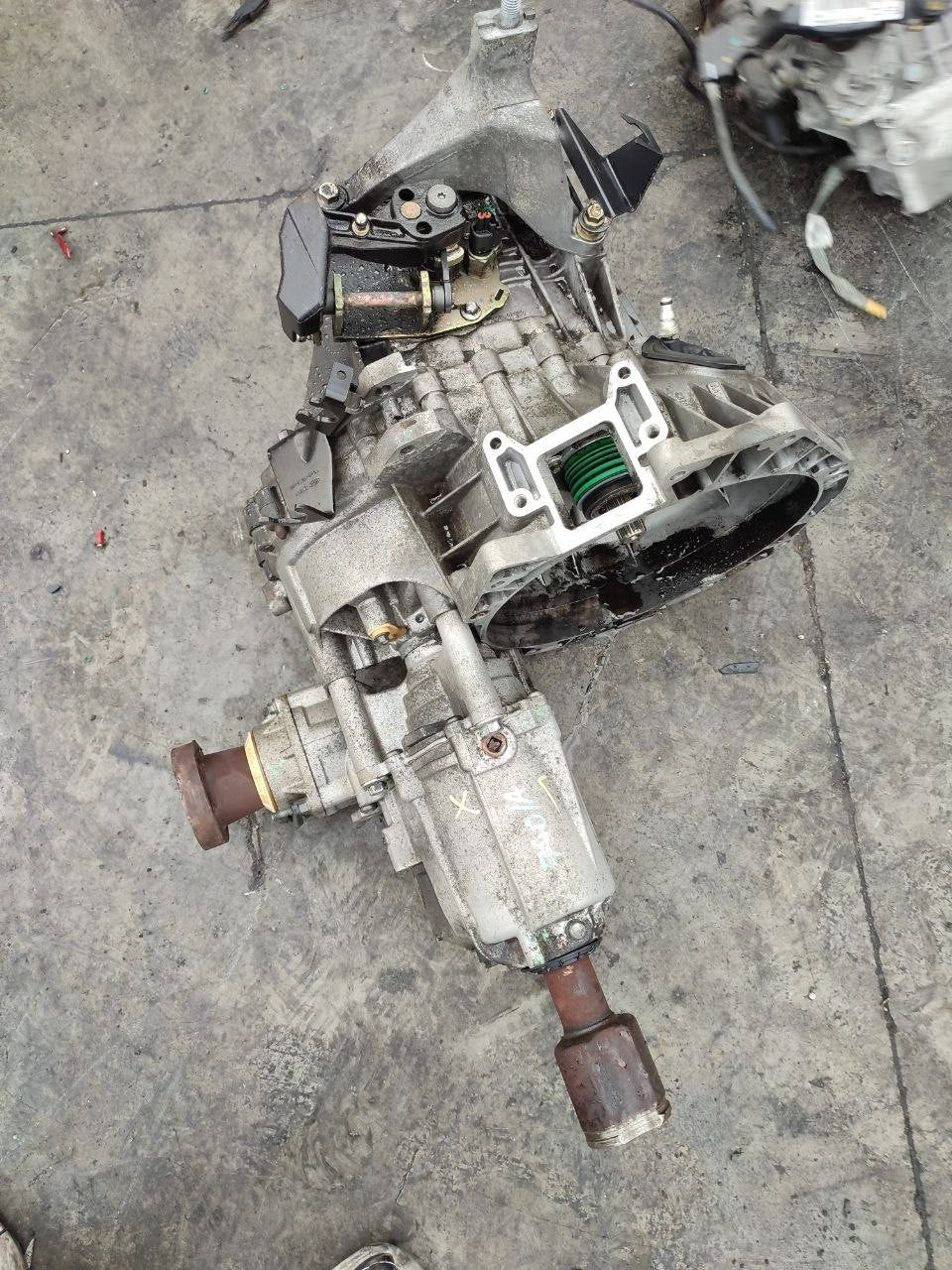 Cambio manuale 5m (no ripartitore) Jaguar X-type 2.5 v6 benz awd 2002 COD 1X4R-7F096