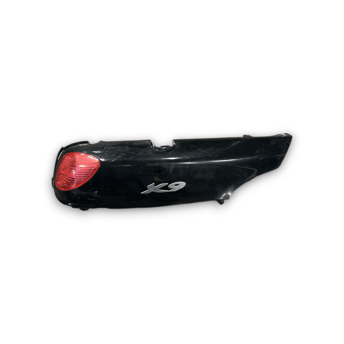 Carena laterale destra + stop Piaggio x9 (2000 > 2002)