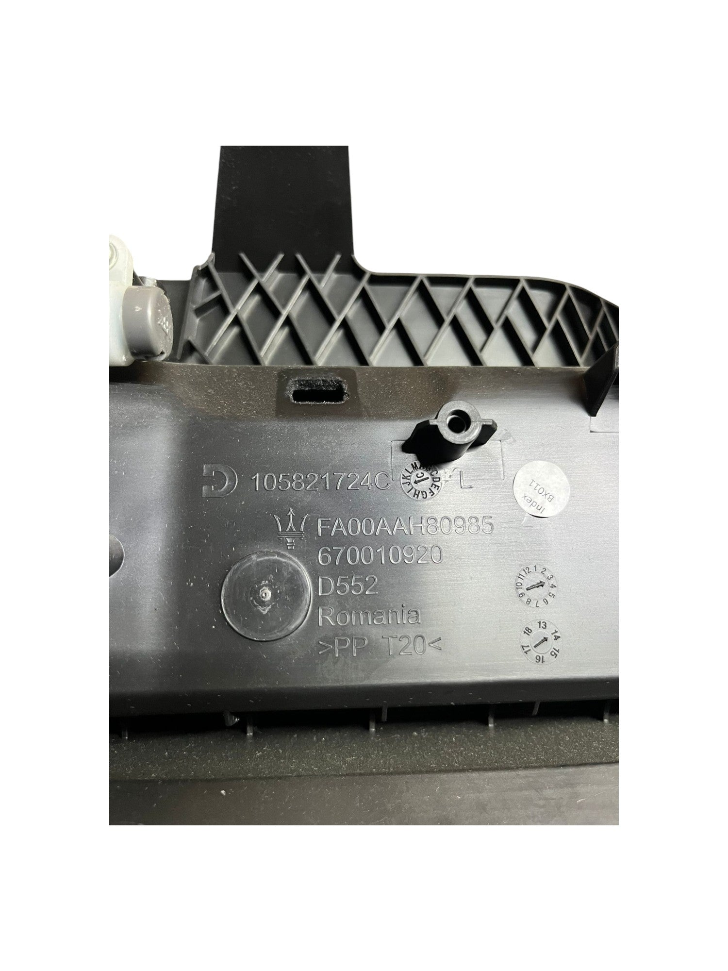 Cassetto / Vano Porta Oggetti Maserati Ghibli (2013->) cod.670010920