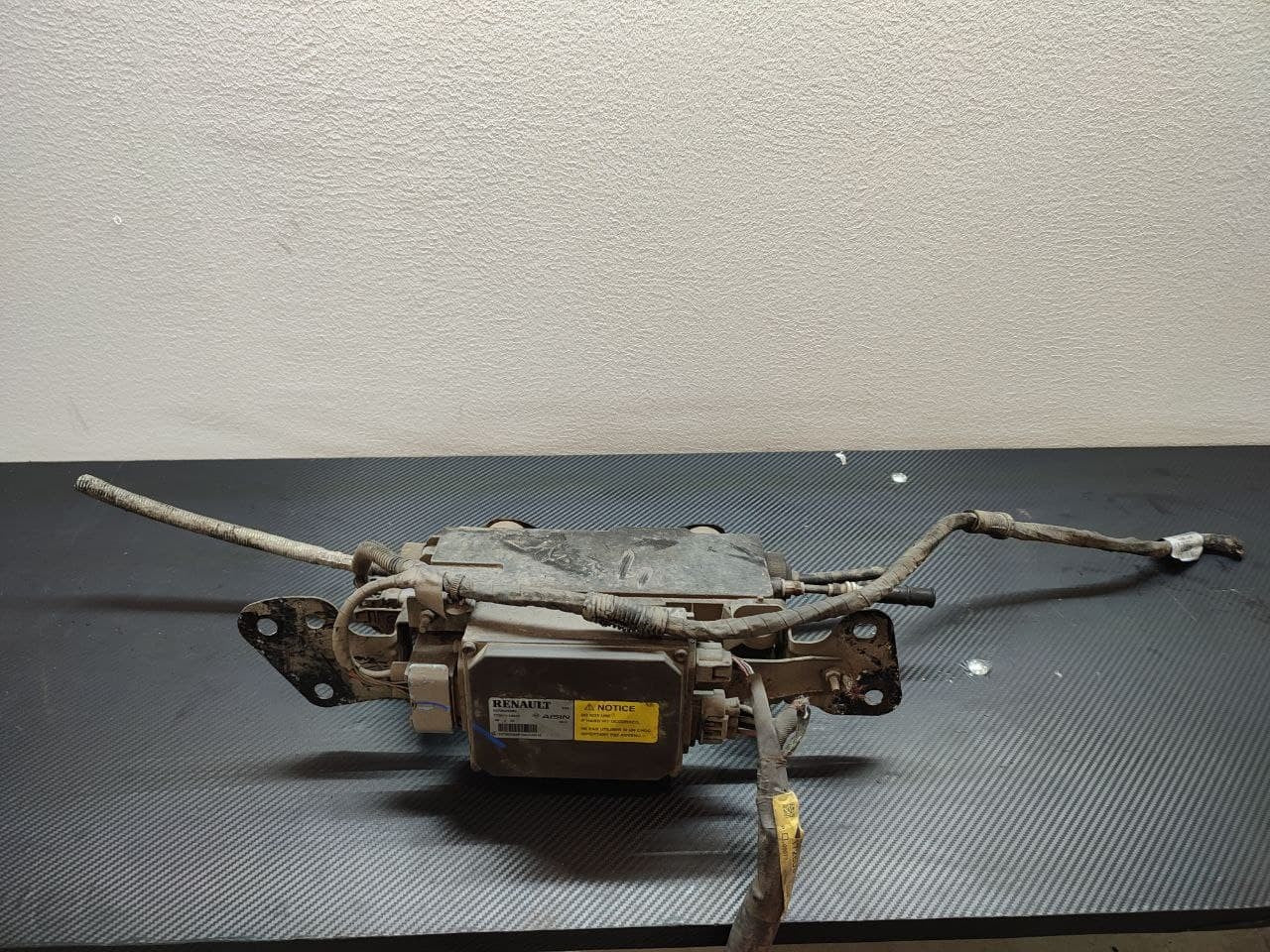 Centralina asse posteriore sospensioni attive Renault Laguna III cod 527002330r