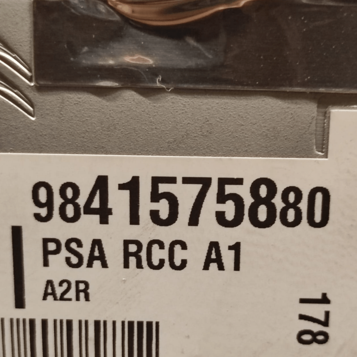 Centralina autoradio peugeot 208 ii cod: 9841575880 (2019-)