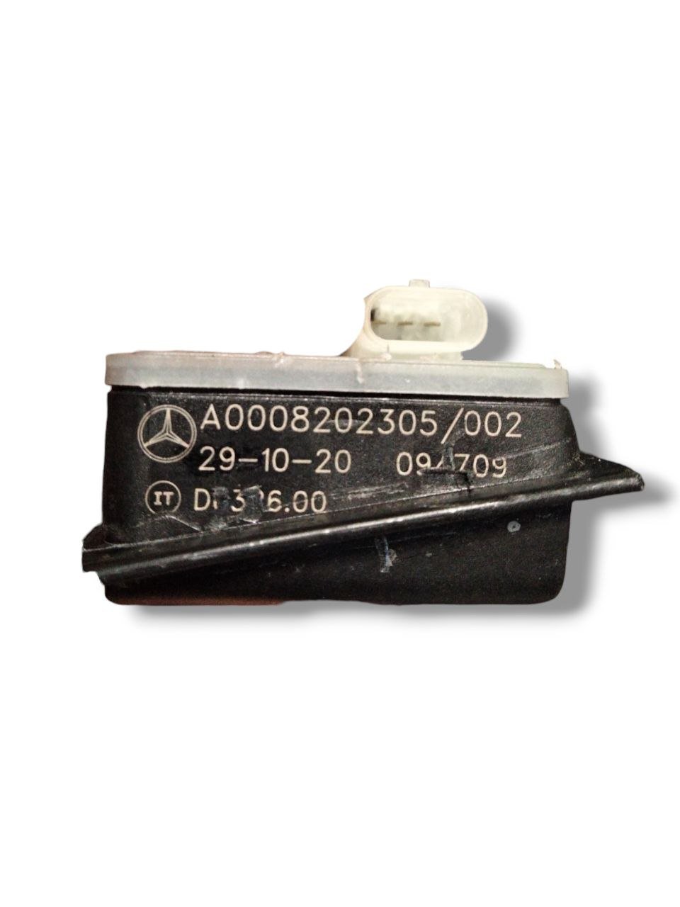 Centralina Chiusura sportello carburante Mercedes-Benz W247 (2014-2023) cod.A0008202305