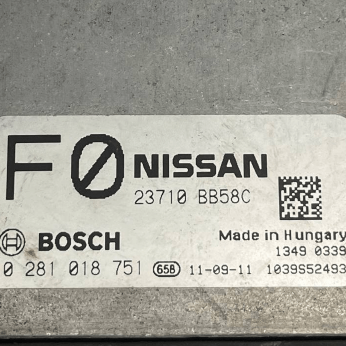 Centralina Ecu Motore Nissan Qashqai J10 2.0 Diesel (2006 al 2014) cod: 23710BB58C / cod: 0281018751