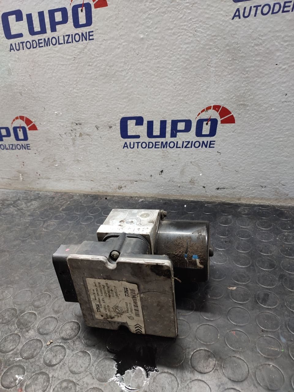 Centralina pompa abs Lancia Ypsilon ( 2007 ) cod 51845405