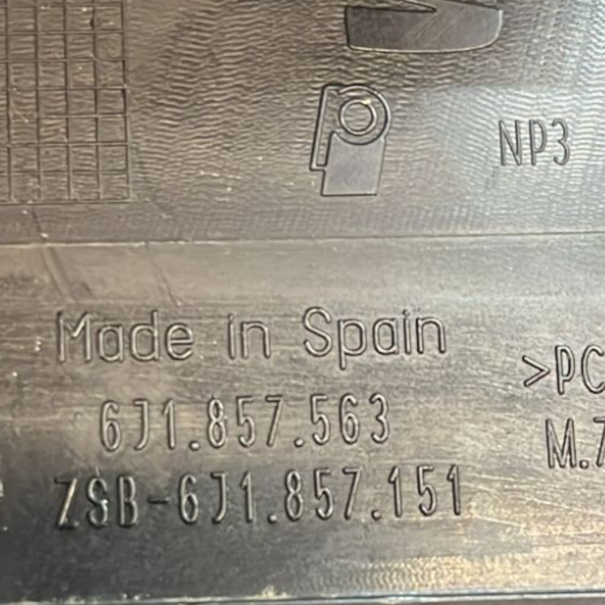 Centralina Presa USB / AUX Seat Ibiza IV cod:6J1857563 (2008 >2017)