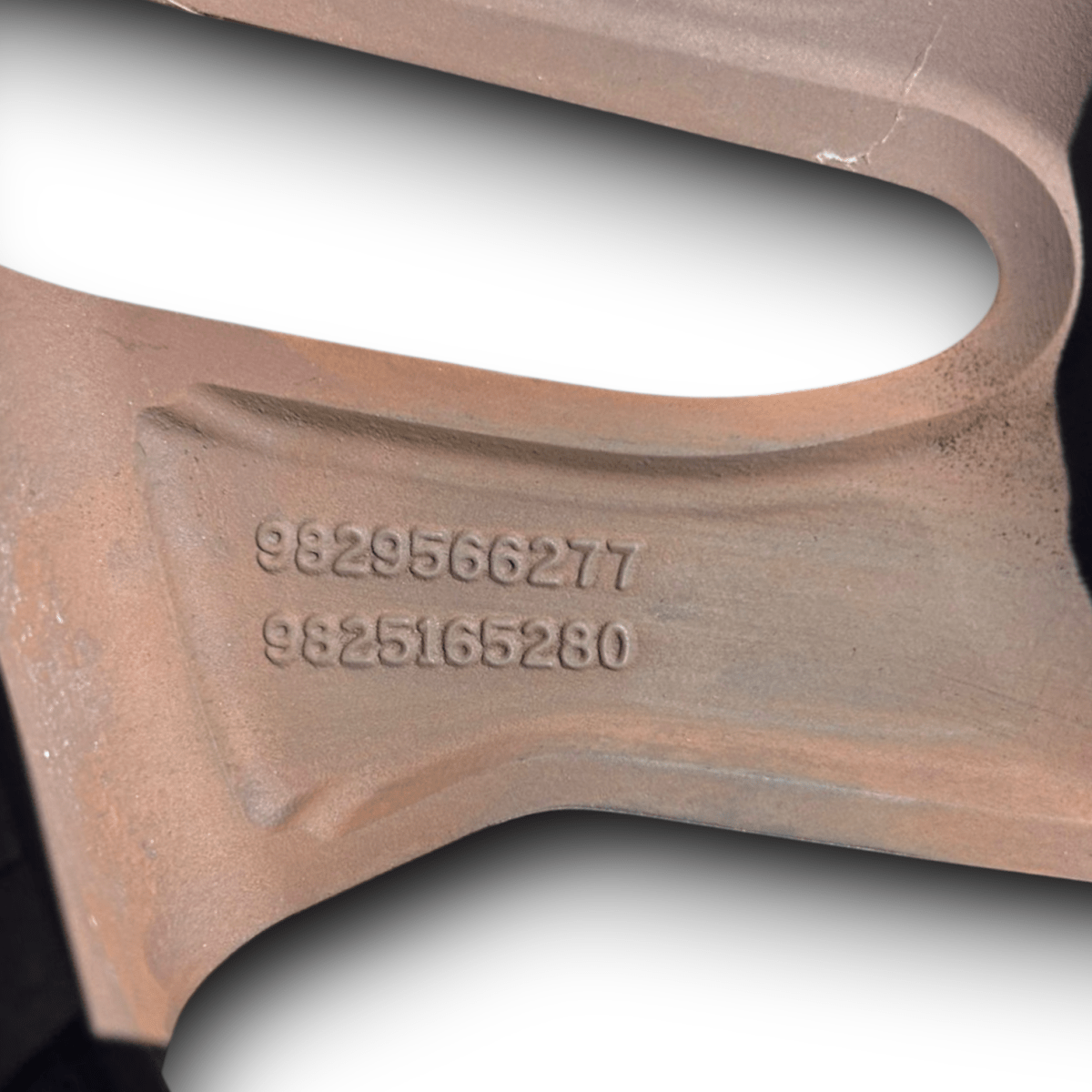 Cerchio in lega peugeot 208 cod:9829566277 (195/55 r16) (2019 >)