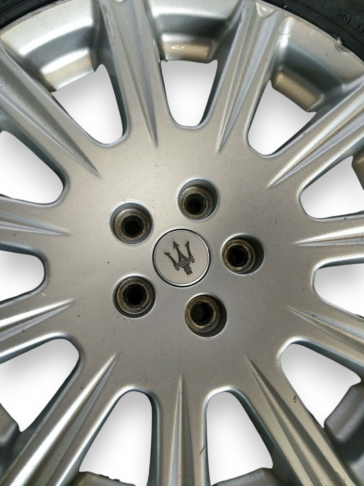 CERCHIO MASERATI QUATTROPORTE 10,5JX18 Posteriore ORIGINALE DV140T-01 USATO
