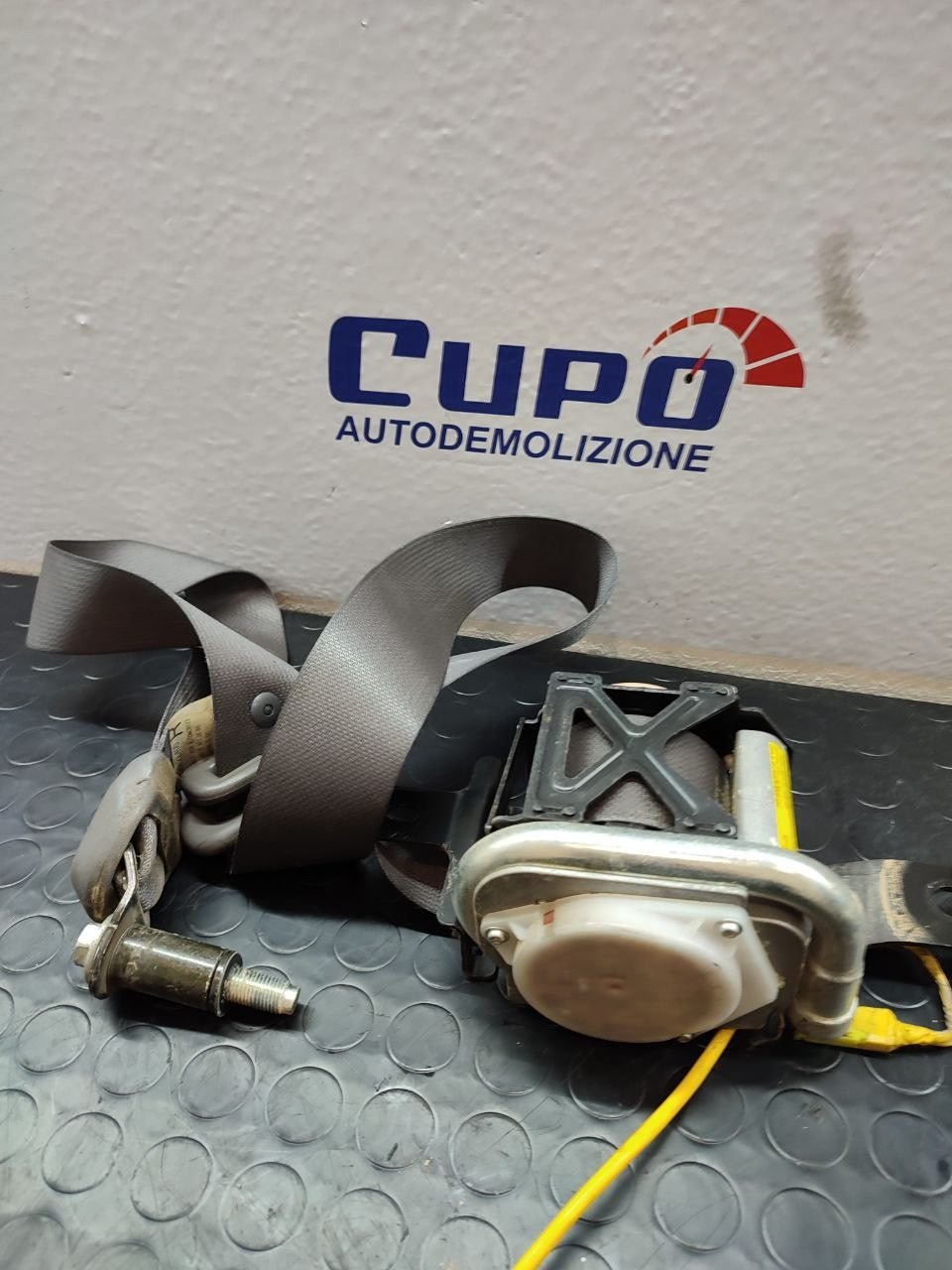 Cintura d Sicurezza anteriore destra Hyundai Tucson 2.0 cod: c9158n - BIBA-RICAMBI