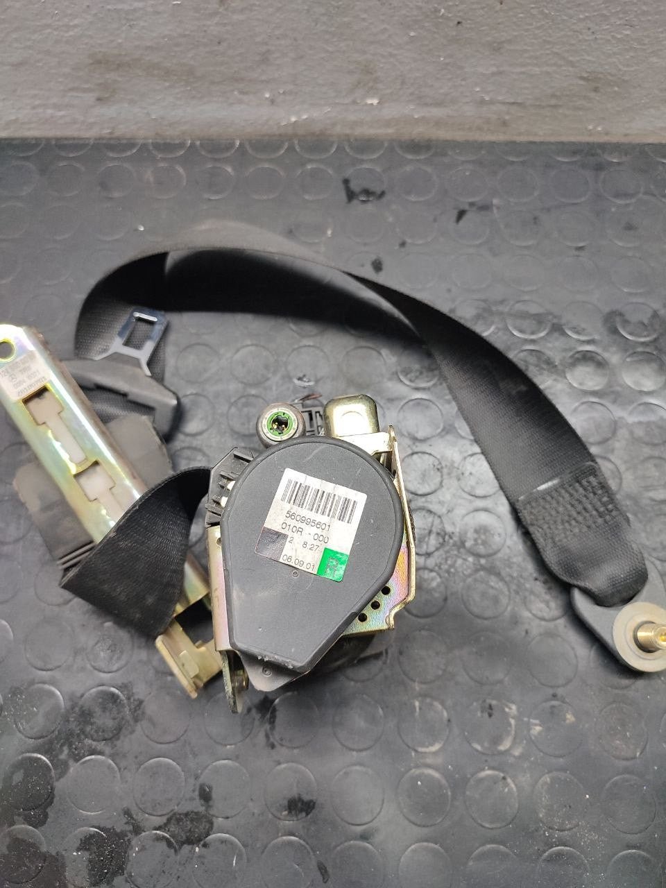 Cintura Di Sicurezza Anteriore Destra Con Pretensionatore Mercedes Classe E (W210) SW (2003) Cod:560995601