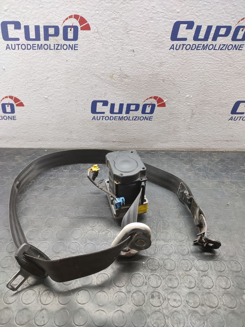 Cintura Di Sicurezza Anteriore Destra Volkswagen Golf 4 (2001) Cod:33009582A