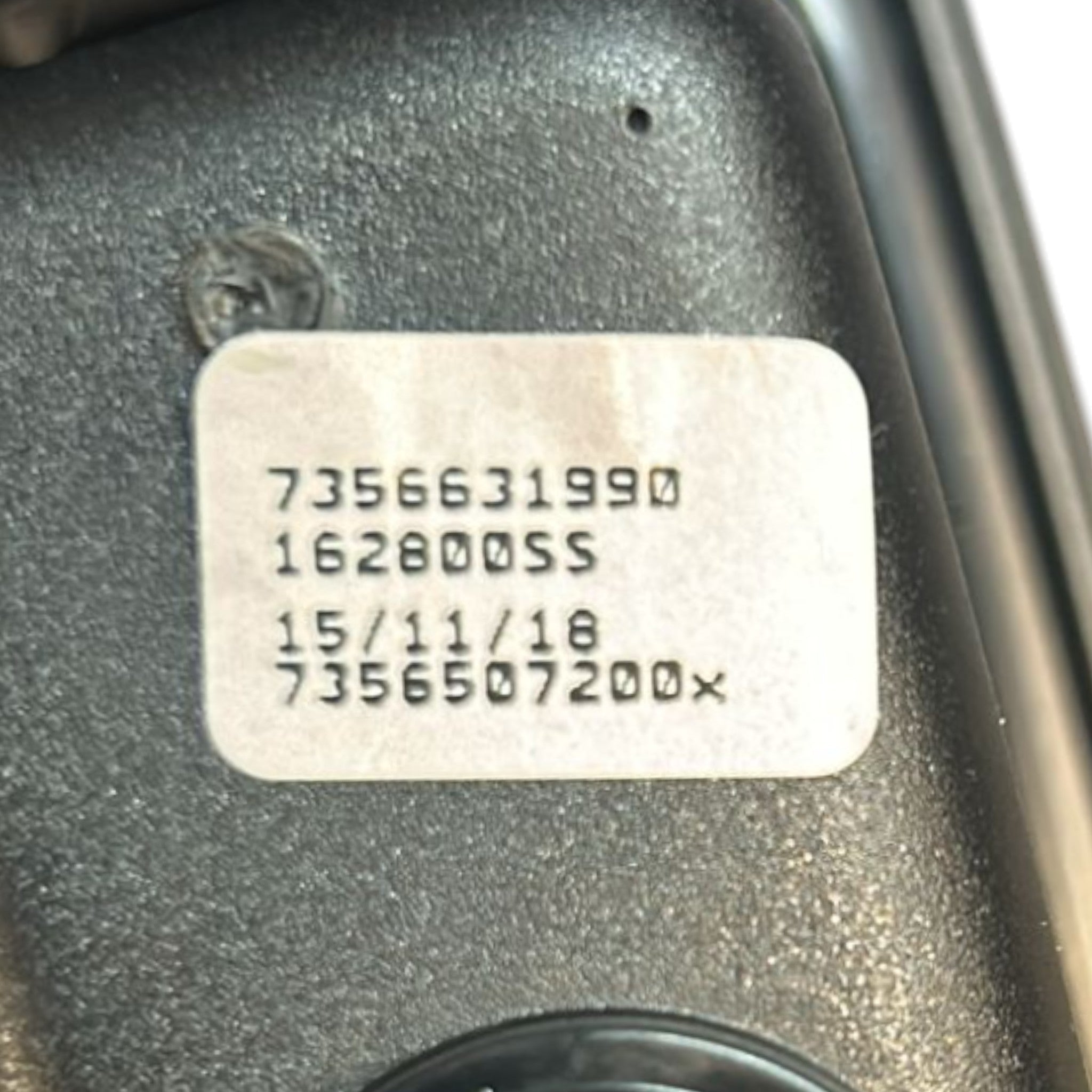 Comando Alzavetro Posteriore Destro Fiat 500L cod.7356631990 (2012 > 2022)