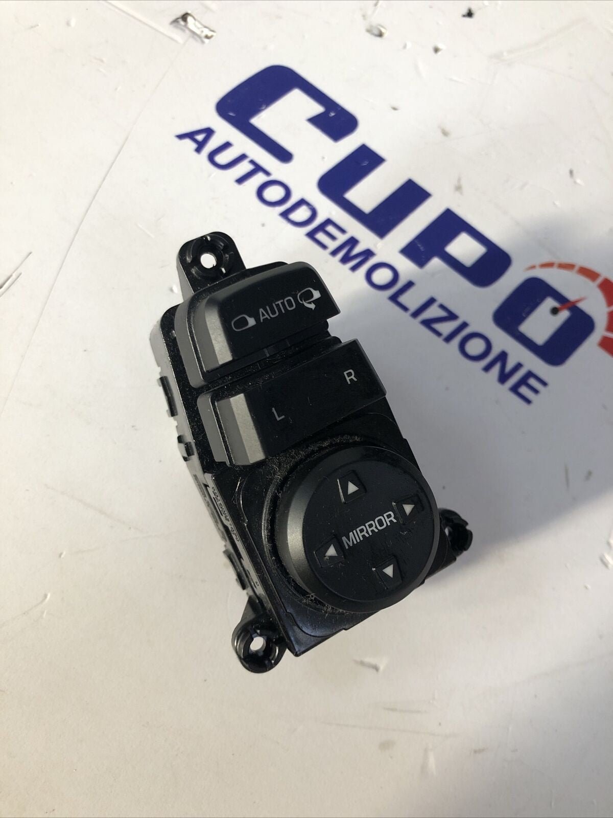 Comando Interruttore Regolazione Retrovisori Hyundai Tucson 2015  93573-D3000 - BIBA-RICAMBI