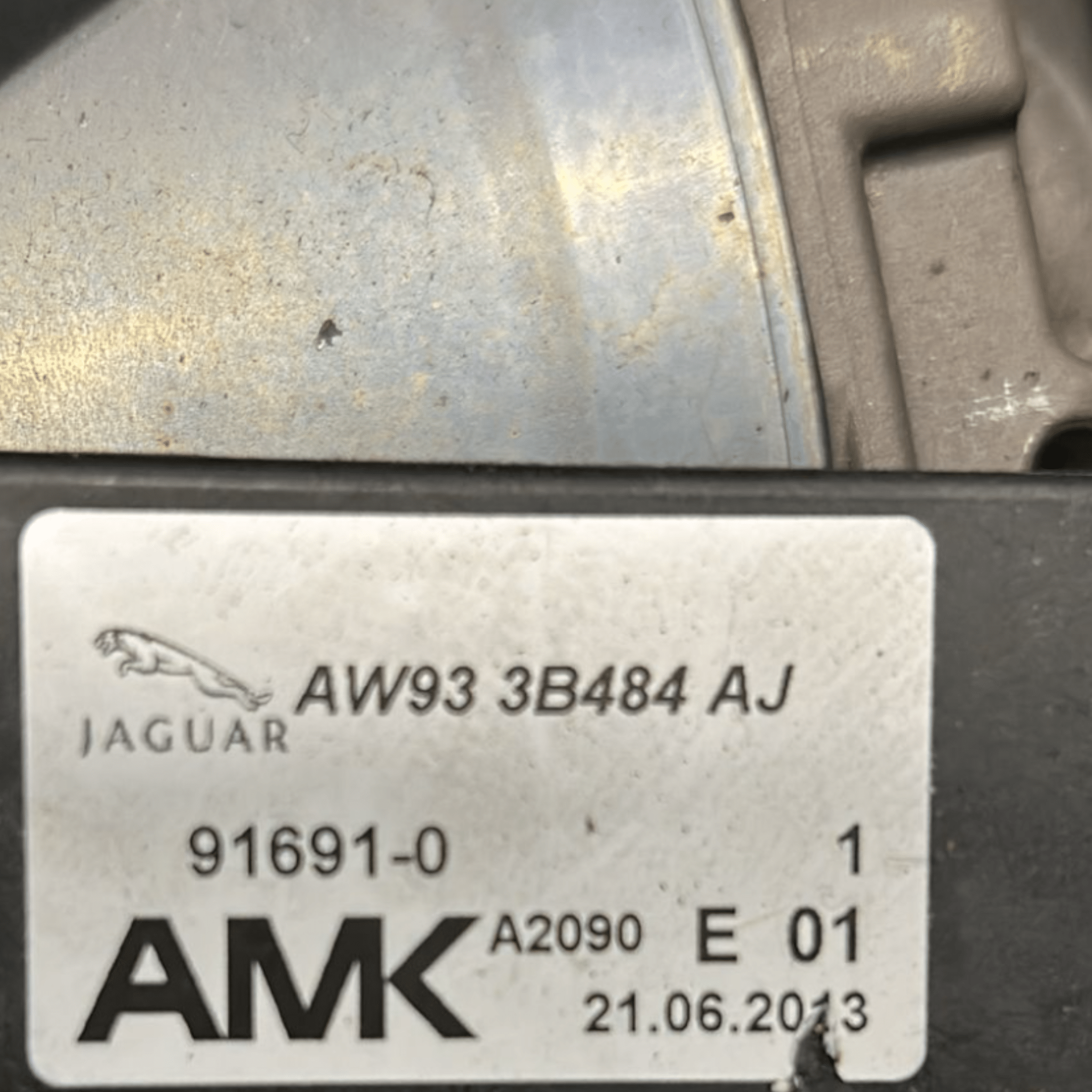 Compressore Sospensione Ad Aria + Accumulatore AMK Aria Jaguar XJ (2009 > 2019) cod:AW933B484AJ / AW935B709AE