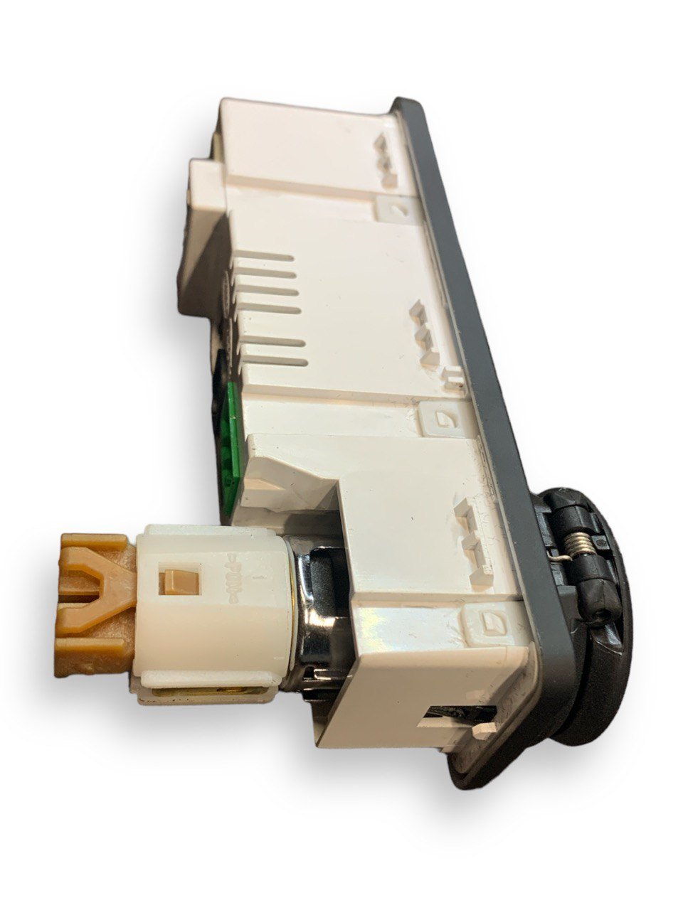 Connettore Presa 12V / Presa USB / Presa Aux / Presa Sim Navigatore Jaguar Xe (2017) cod.Fk72-19C166-Bc