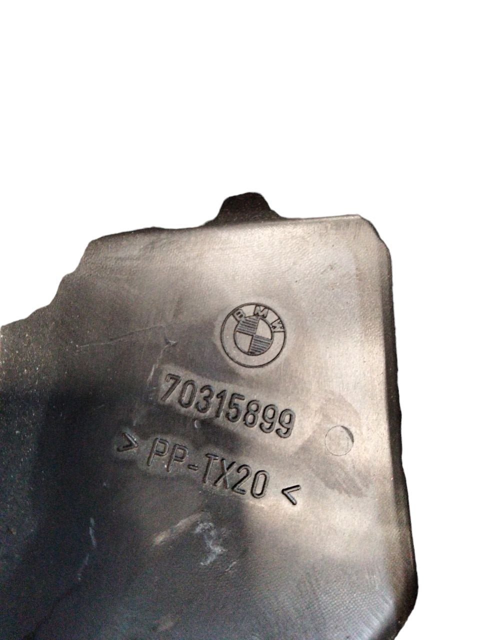 Copertura scatola filtro aria posteriore Bmw serie 3 E91 (2008 >) cod.70315899