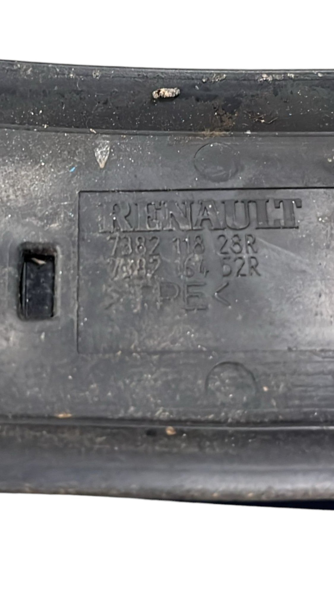 Coppia Barre Porta Pacchi Longitudinali Renault Clio IV (2012-2021) cod.738211828R