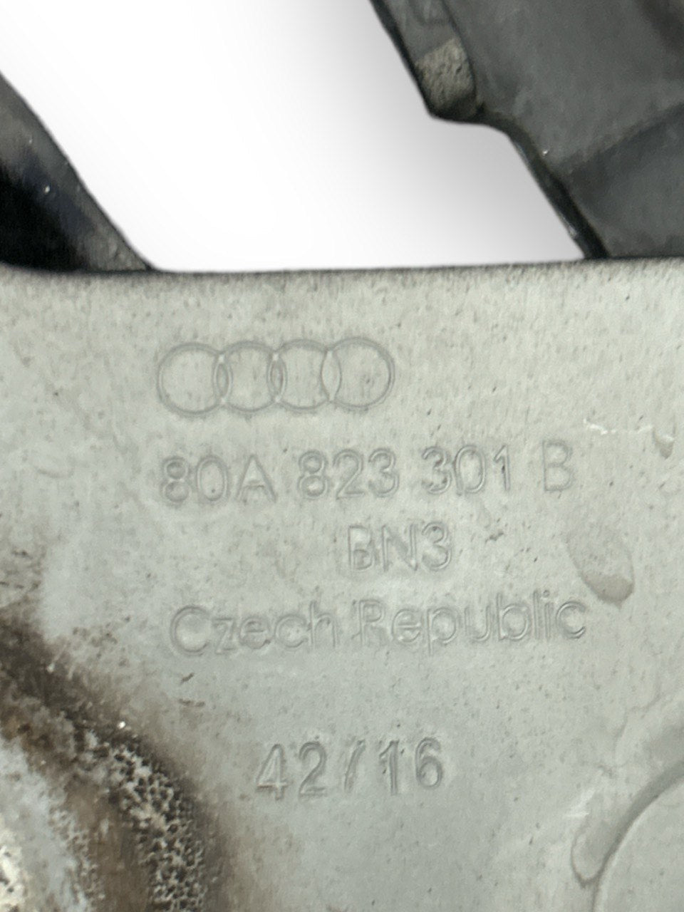 Coppia Cerniere Cofano / Portellone Anteriore Audi Q5 FY (2017>) cod.80A823301B