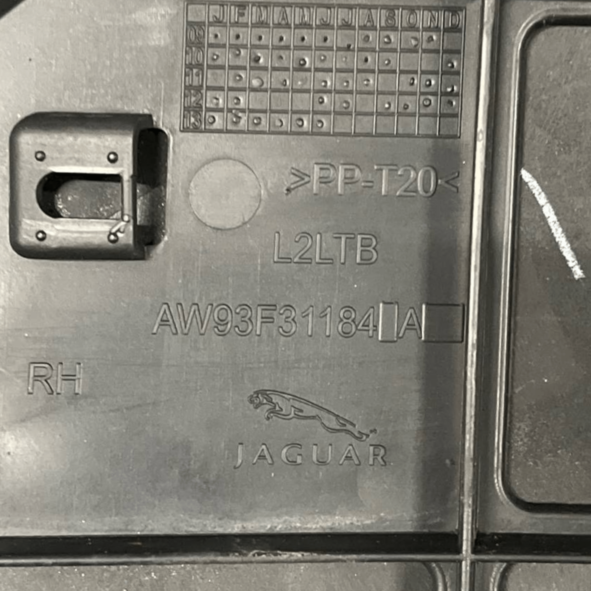 Coppia Minigonne / Sottoporta laterale Jaguar XJ X351 cod.AW93F31184A / AW93F31185A (2009-2019)
