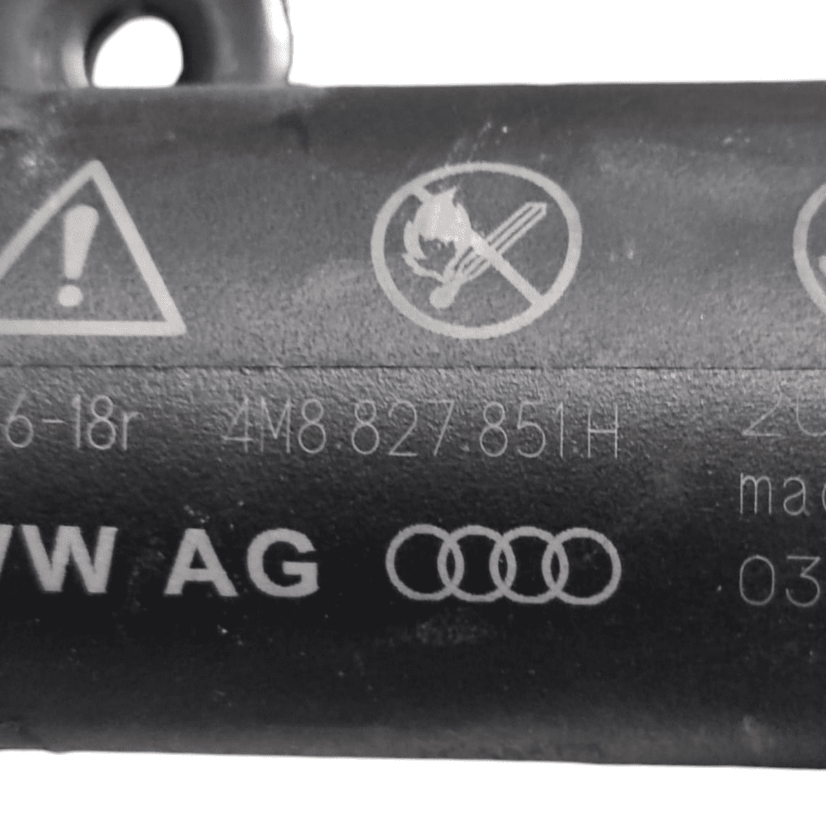 Coppia pistoncini elettrici bagagliaio audi q8 cod: 4m8827851h (2018-)