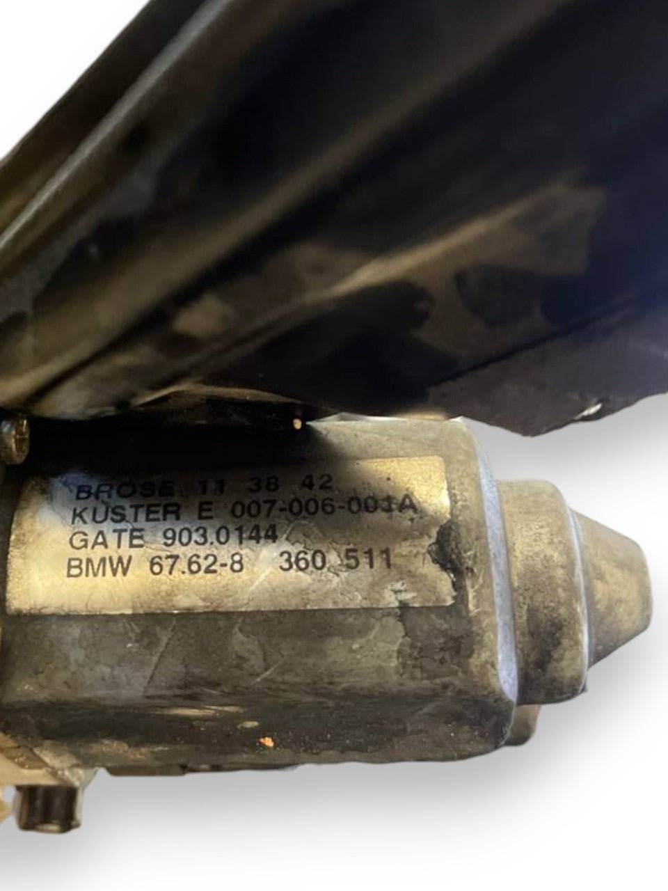 Cremagliera Alzacristallo / Alzavetro Elettrico posteriore destra (dx) Bmw Serie 5 E39 (1995 al 2003) cod: 9030144 / 007-006-001A