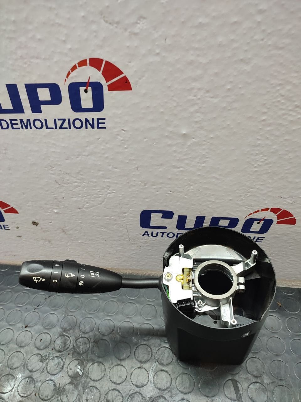 Devio luci MERCEDES-BENZ CLASSE B I W245 (2010) cod: A 169 545 0210
