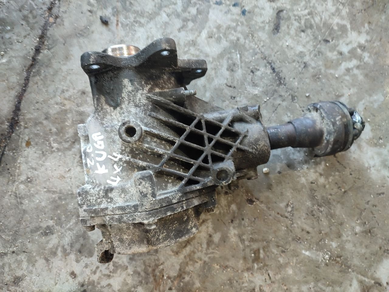 Differenziale anteriore ripartitore Ford Kuga 2.0 tdci 136 cv 4x4 cod 8V41-7L486-AD