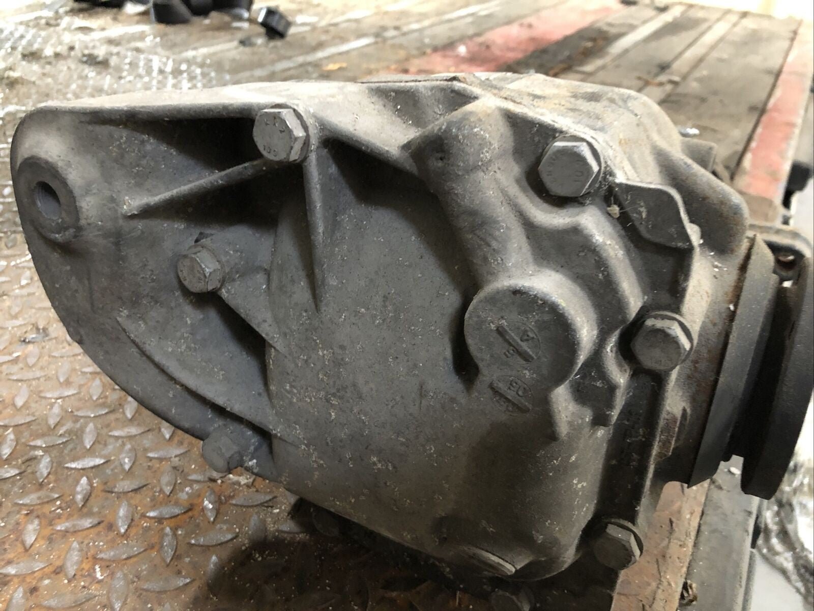 Differenziale POSTERIORE BMW 120 D 2006 Diesel 2.0 D 204D4 163CV 7524305-04 2.47