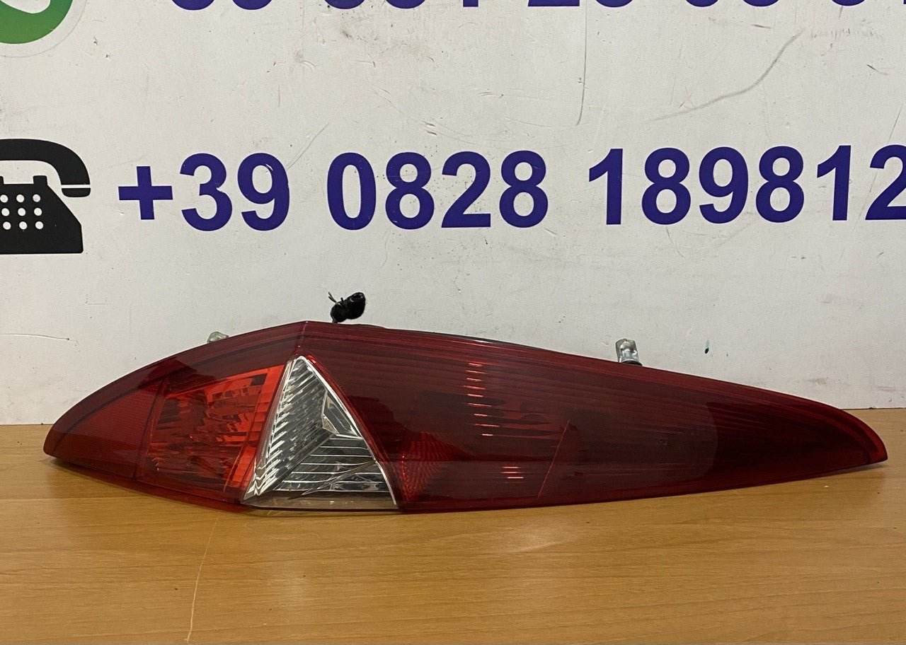 fanale faro post sx fiat punto 2009 1.2 benz 3P 286201