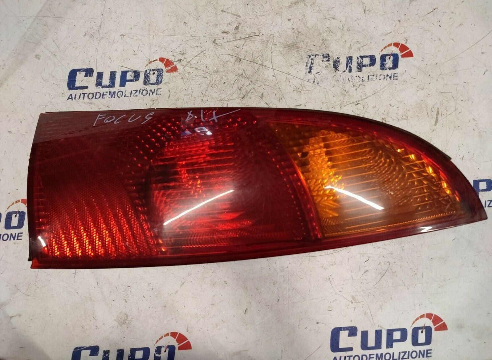 Fanale  Posteriore Destro  FORD FOCUS  XS4113404A