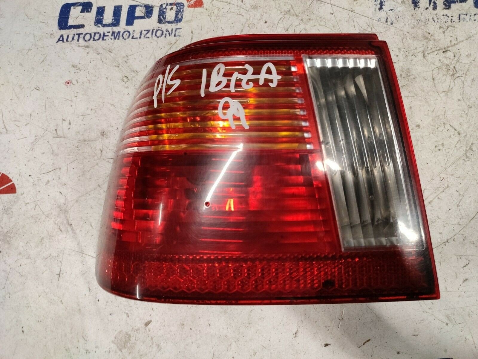 Fanale Posteriore Esterno Sinistro Seat Ibiza  6K6945111G - BIBA-RICAMBI