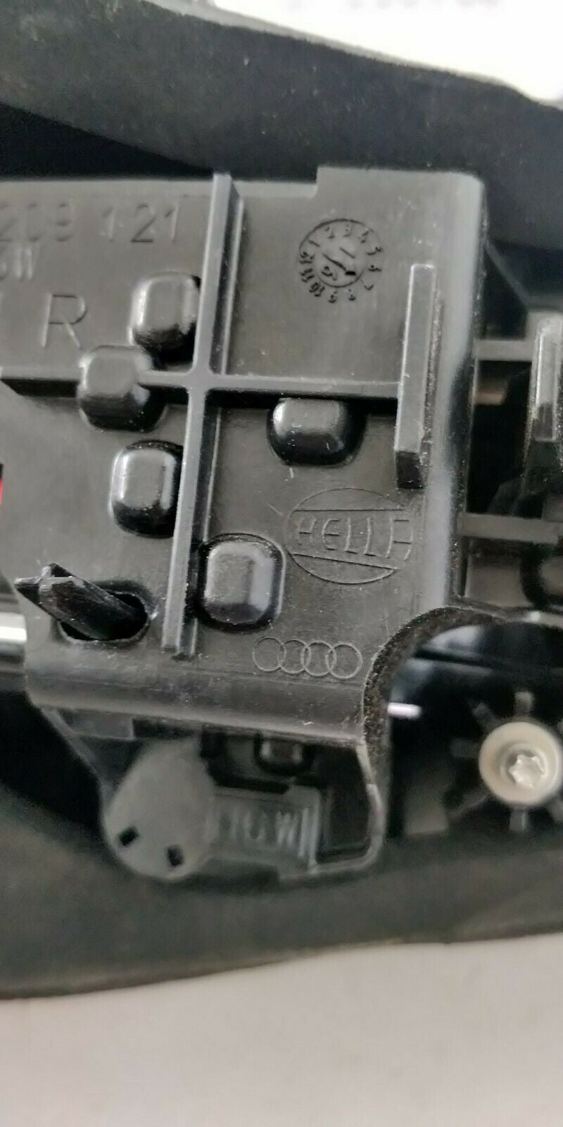Fanale Posteriore Interno Destro Audi A3 cod. 8v4945096 Alogeno