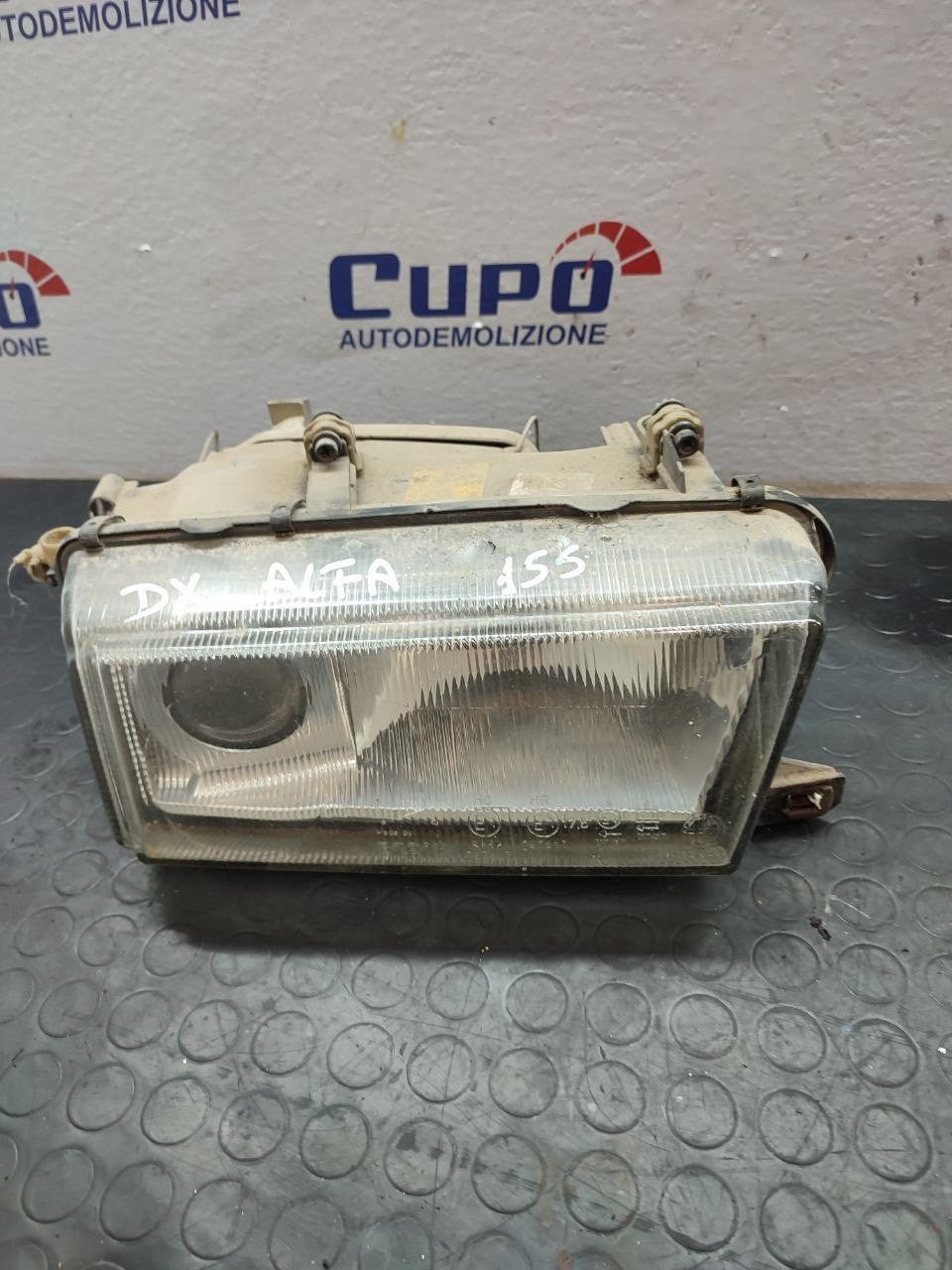 Faro / Fanale anteriore destro Alfa Romeo 155