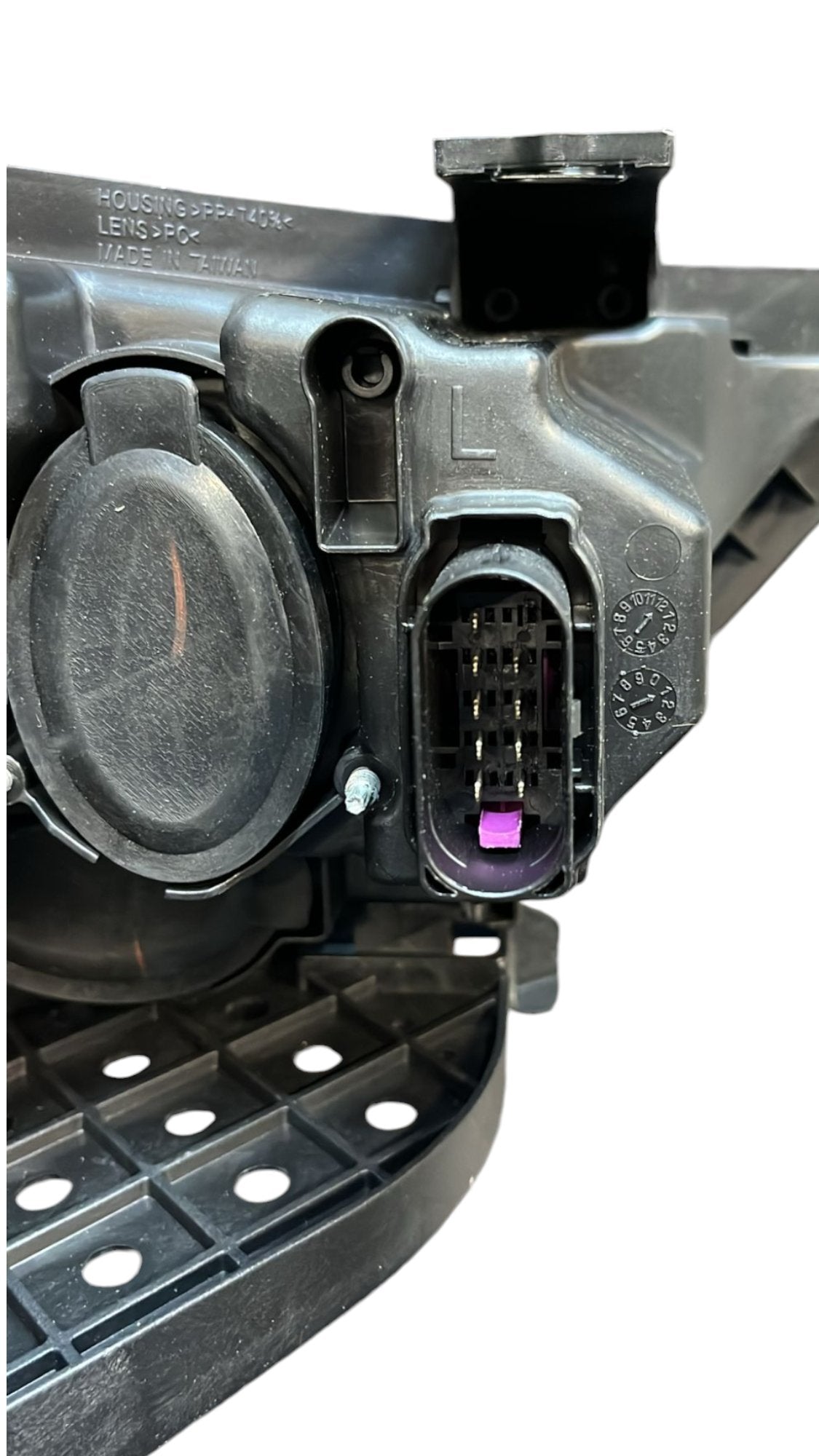 Faro / Fanale anteriore sinistro Alogeno Audi Q3 8U (2011-2018)