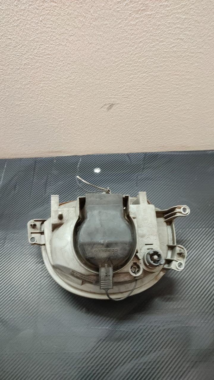 Faro / fanale anteriore sinistro Renault Twingo I serie
