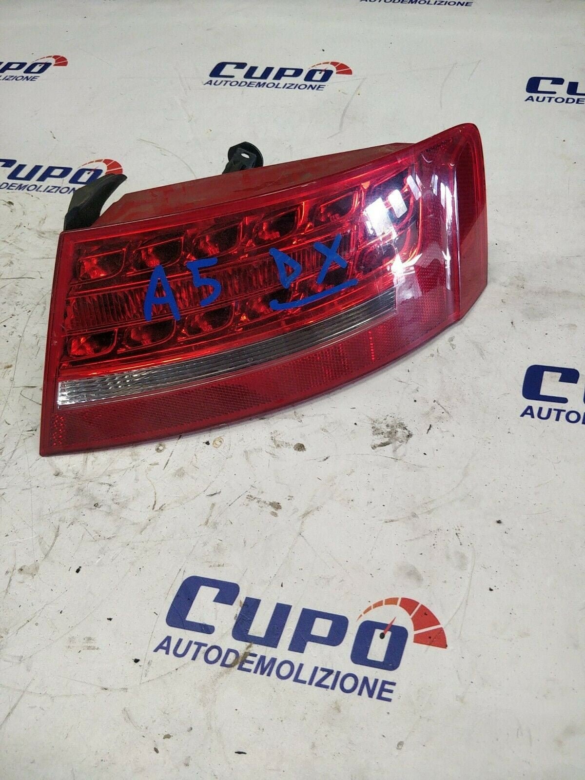 Faro posteriore destro Audi A4 07-11 esterno P21W/LED/berlina 8K5945096K - BIBA-RICAMBI
