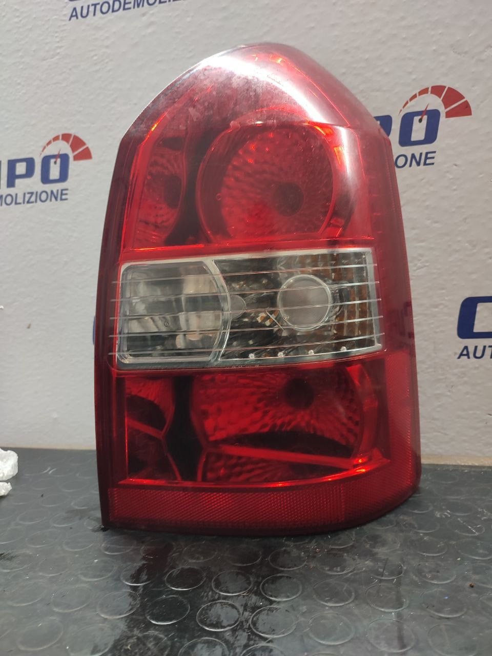 Fnale / Luce posteriore destro HYUNDAI TUCSON I crdi 2010 cod: 92402-2E010