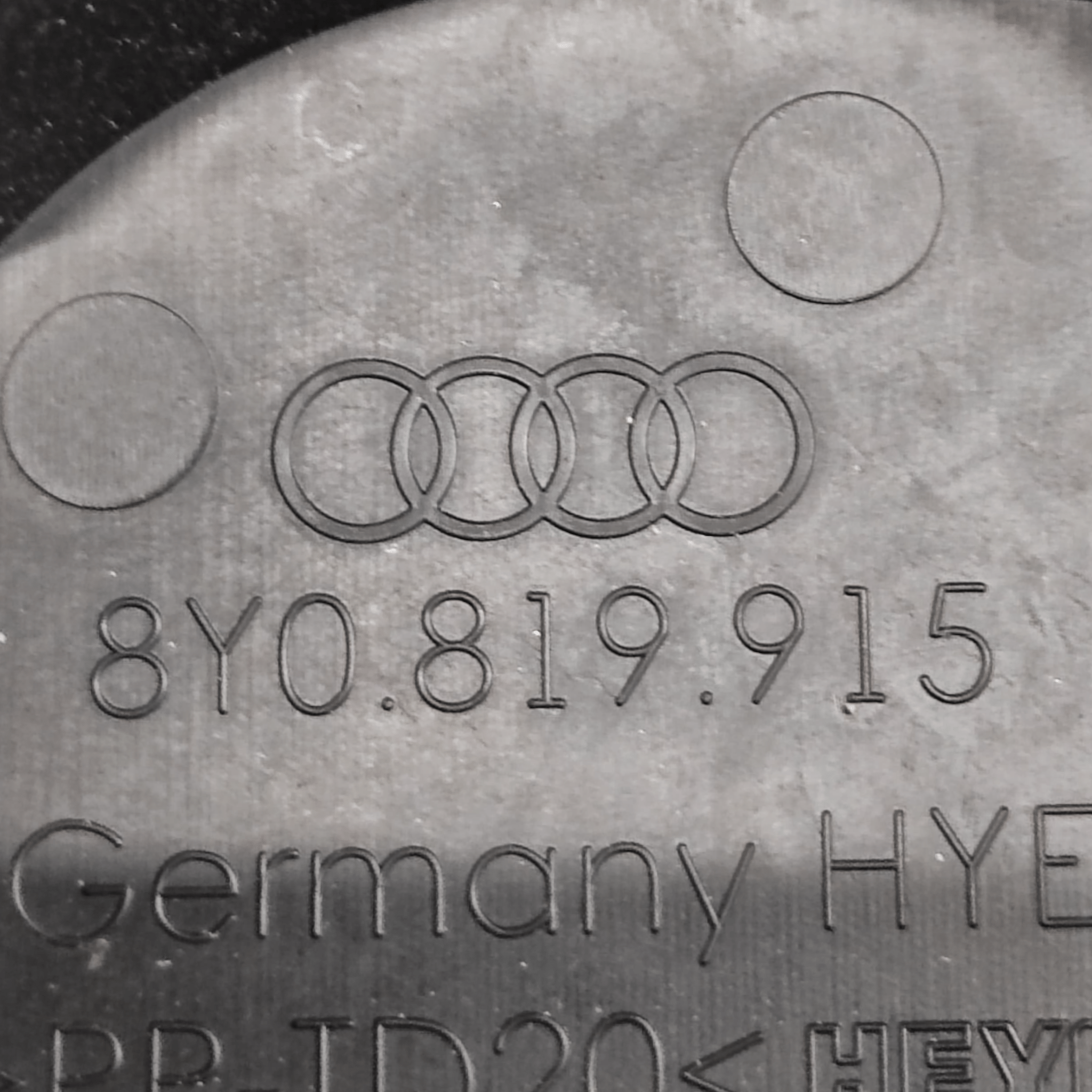 Gocciolatoio Anteriore Audi A3 8Y COD:8Y0819915 (2020>)
