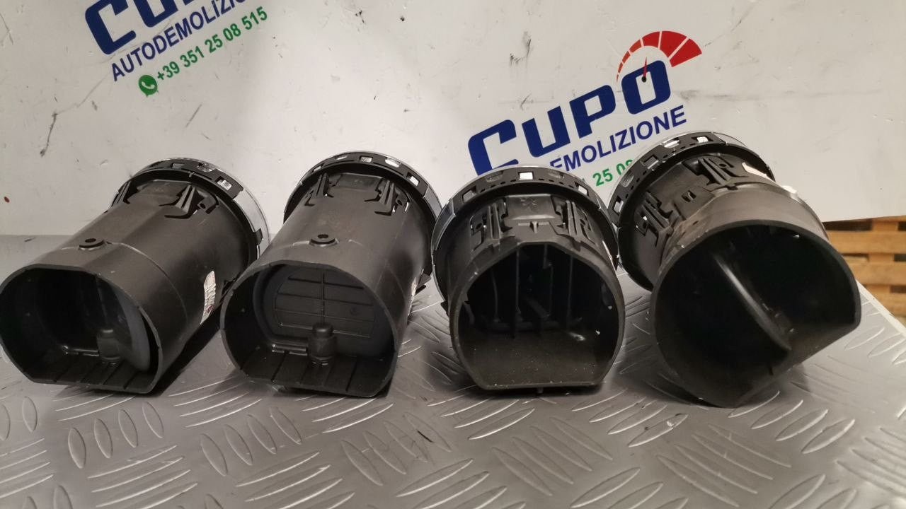 Griglie ventilazione Peugeot 3008 cod: y05201
