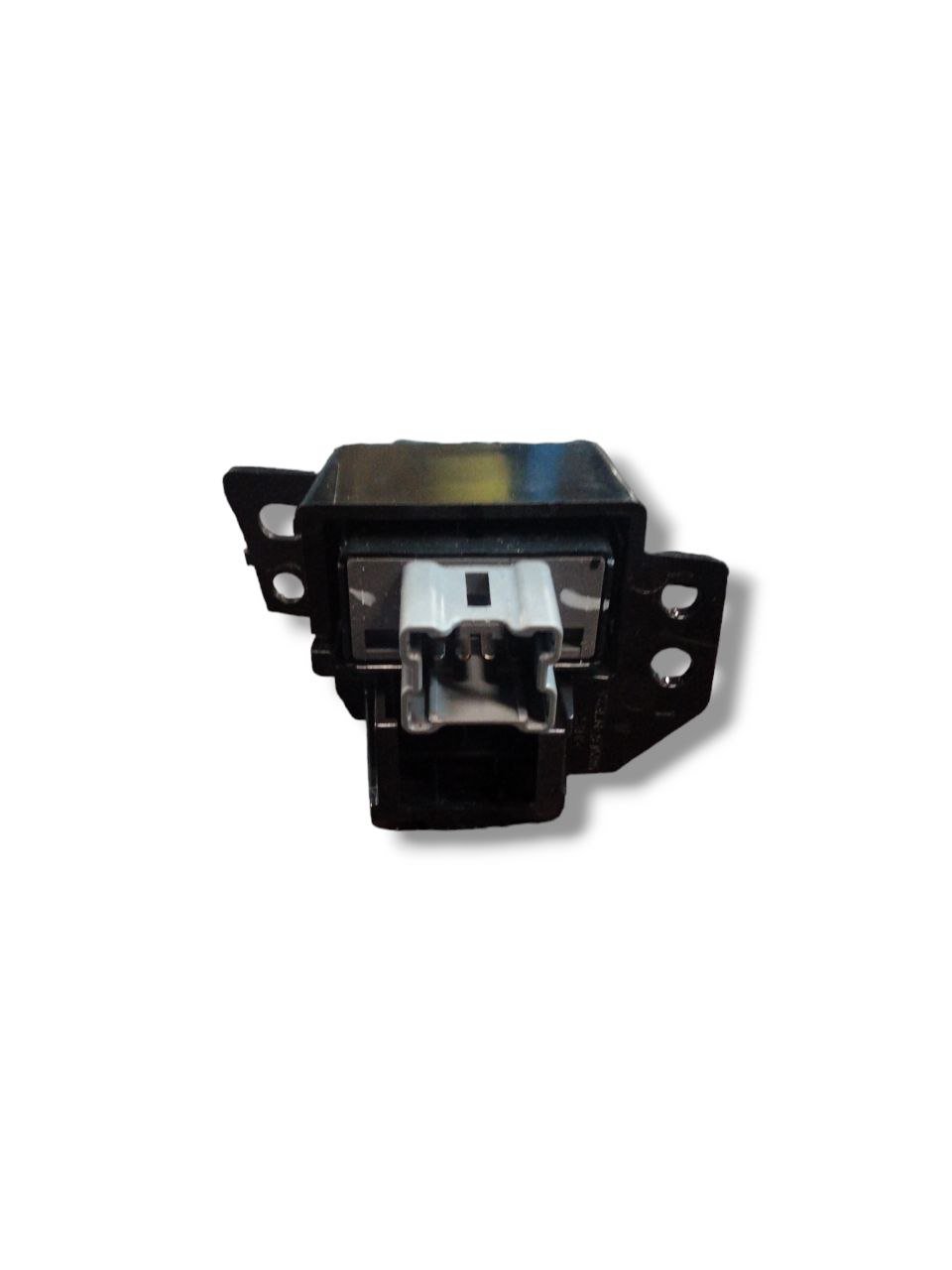 Interruttore / comando Riscaldamento sedili Nissan X-trail T32 1.6 diesel (2014-2020) cod.969U64CE2A